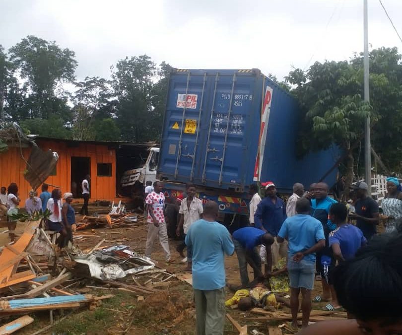 Gabon : un camion s’invite dans une maison et tue six personnes