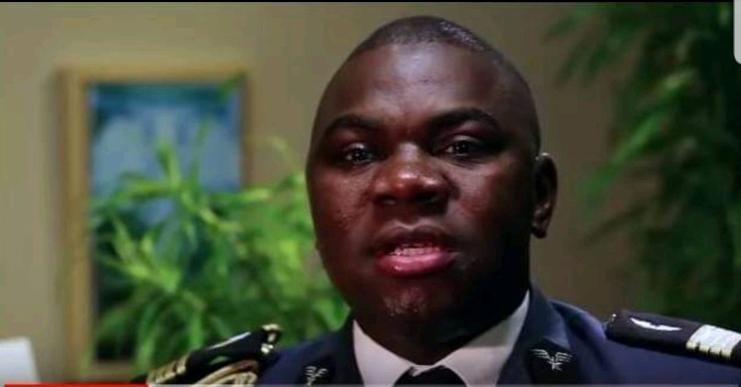 Gabon: Arsène Emvahou éloigné du cabinet présidentiel