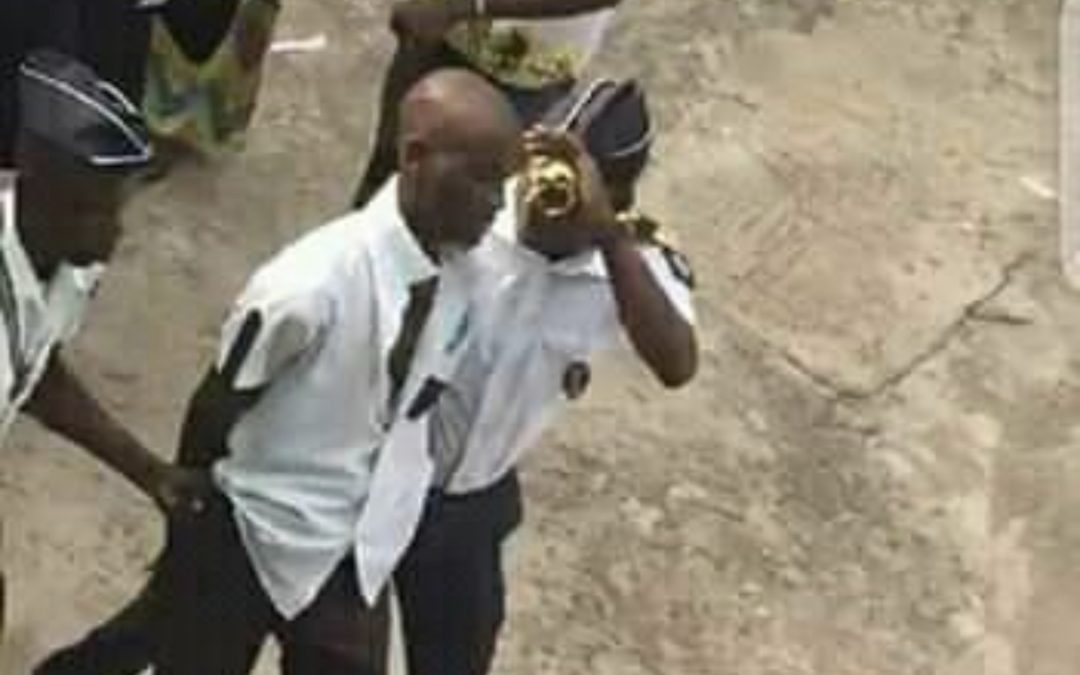 Gabon: un élève poignarde un surveillant dans un lycée à Nzeng-Ayong